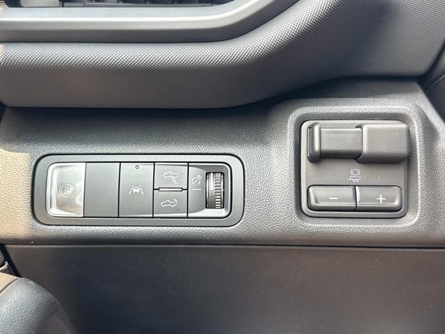 New 2025 Chevrolet Silverado EV LT image 13