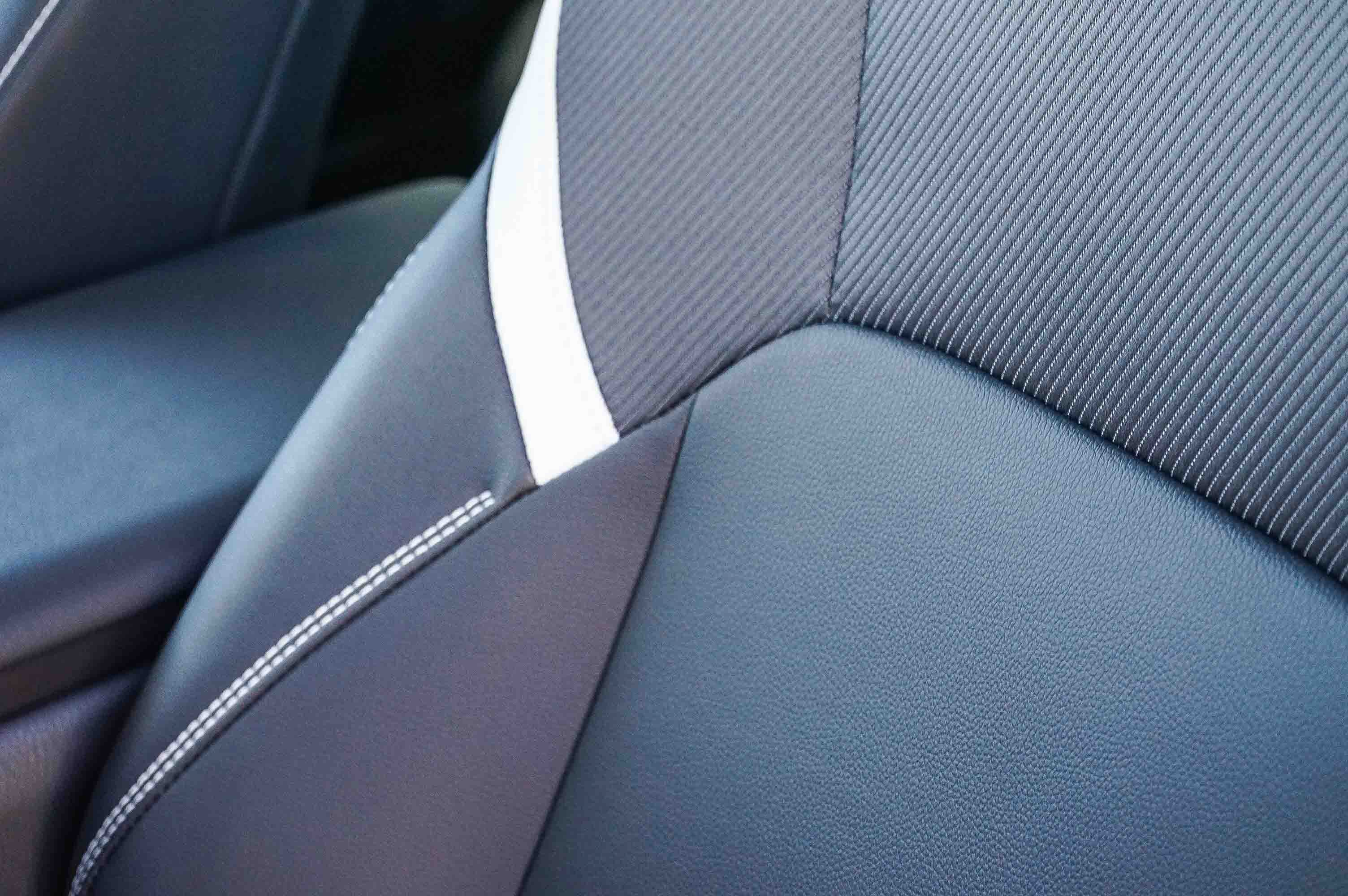 New 2026 Toyota Camry Hybrid FWD image 28
