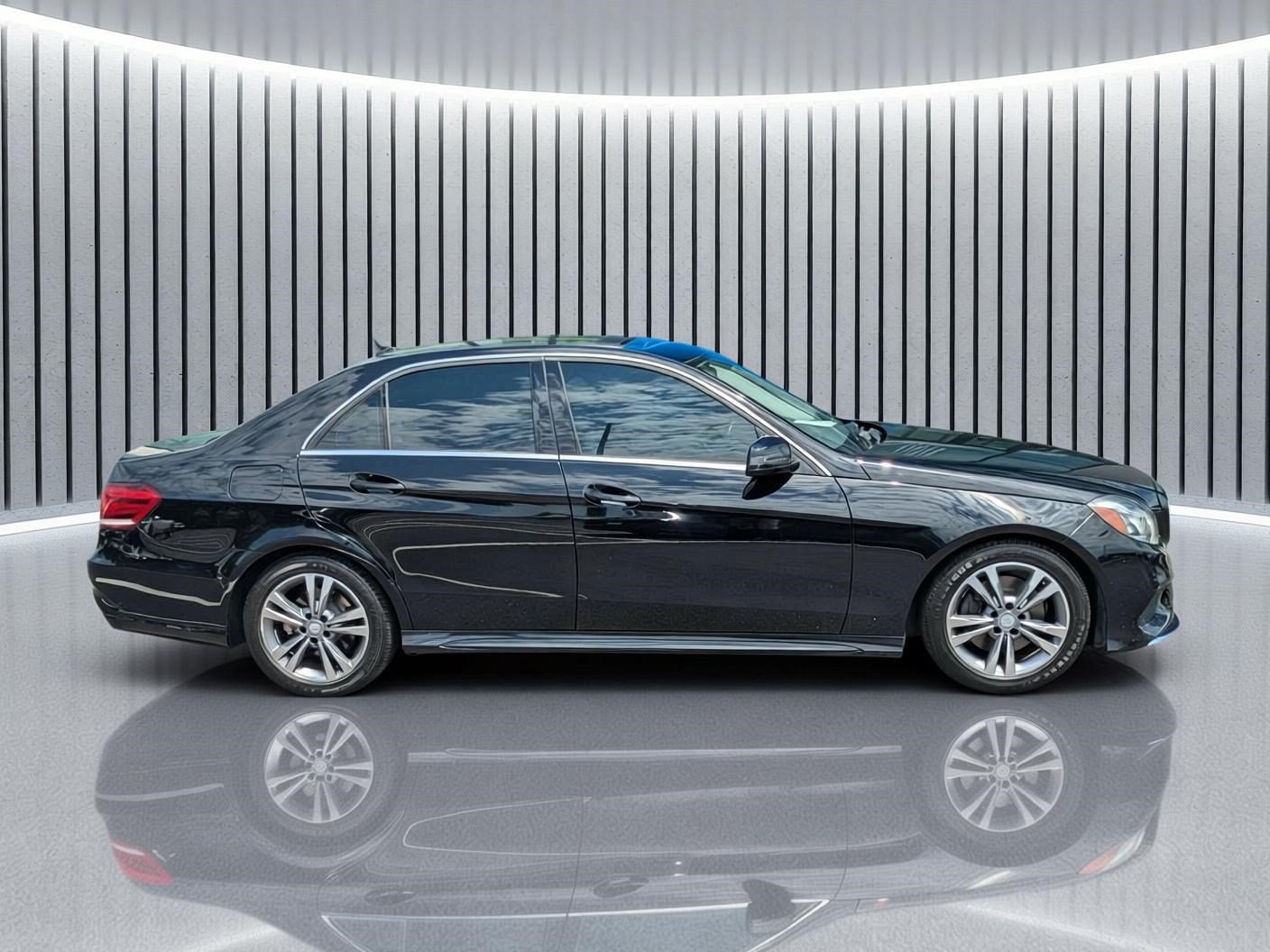 Used 2016 Mercedes-Benz E 350 Sedan image 5