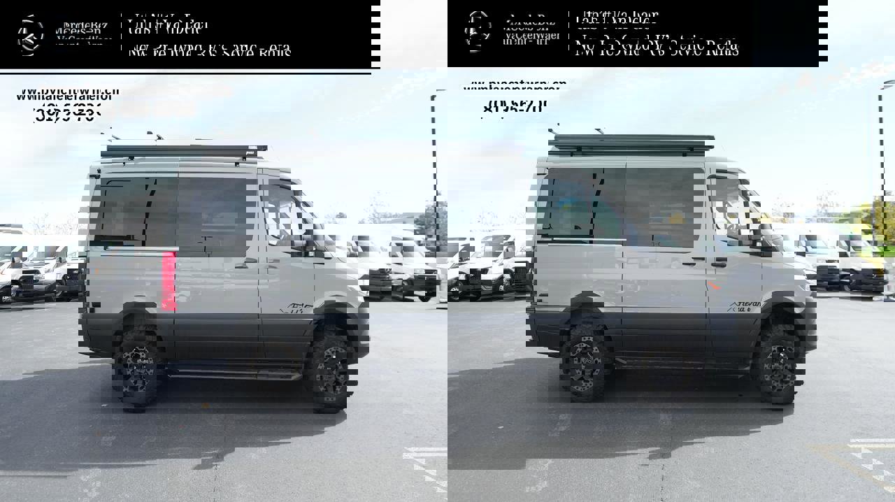 Used 2022 Mercedes-Benz Sprinter 144 Cargo image 1