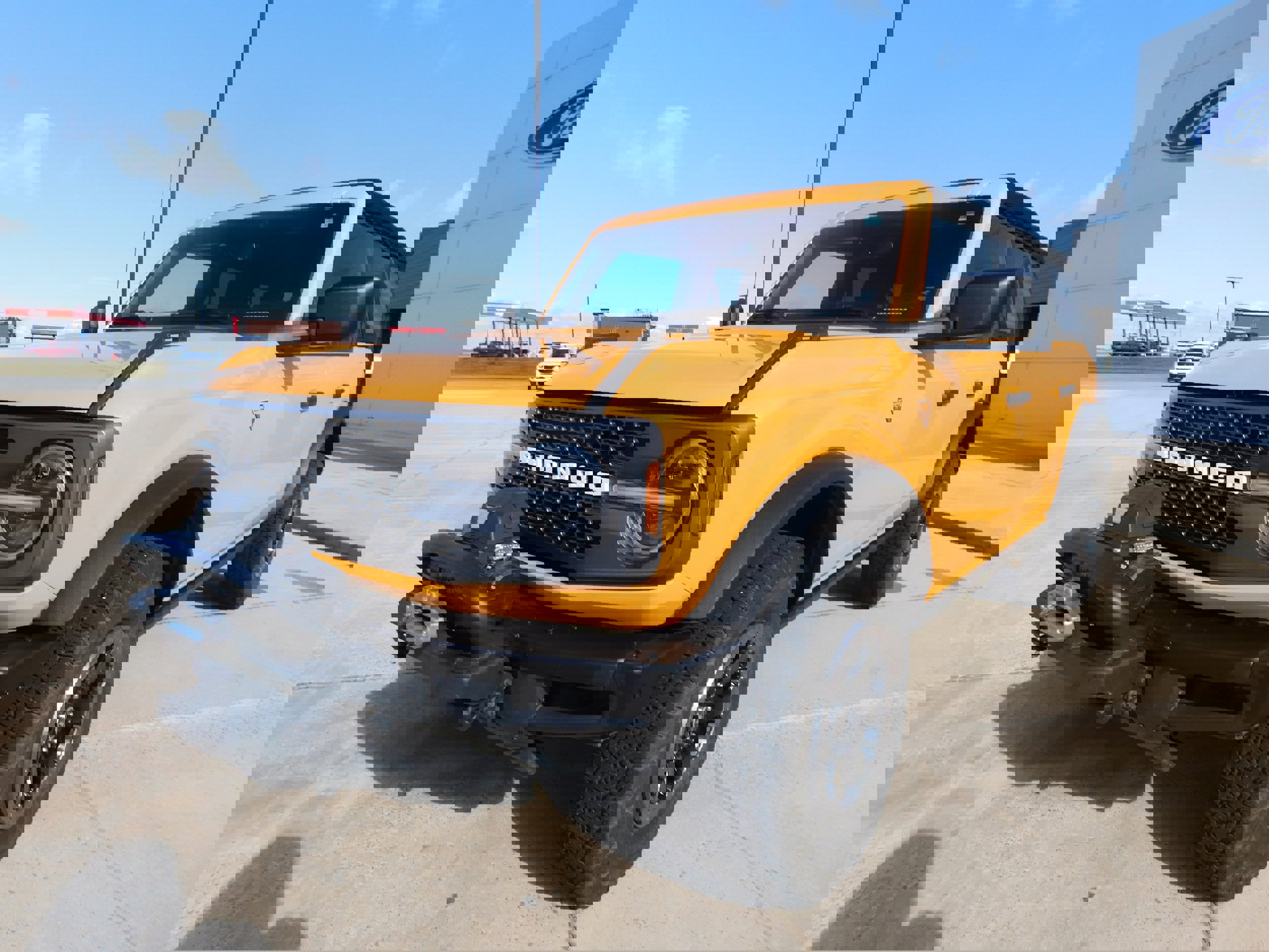 Used 2021 Ford Bronco Badlands image 3