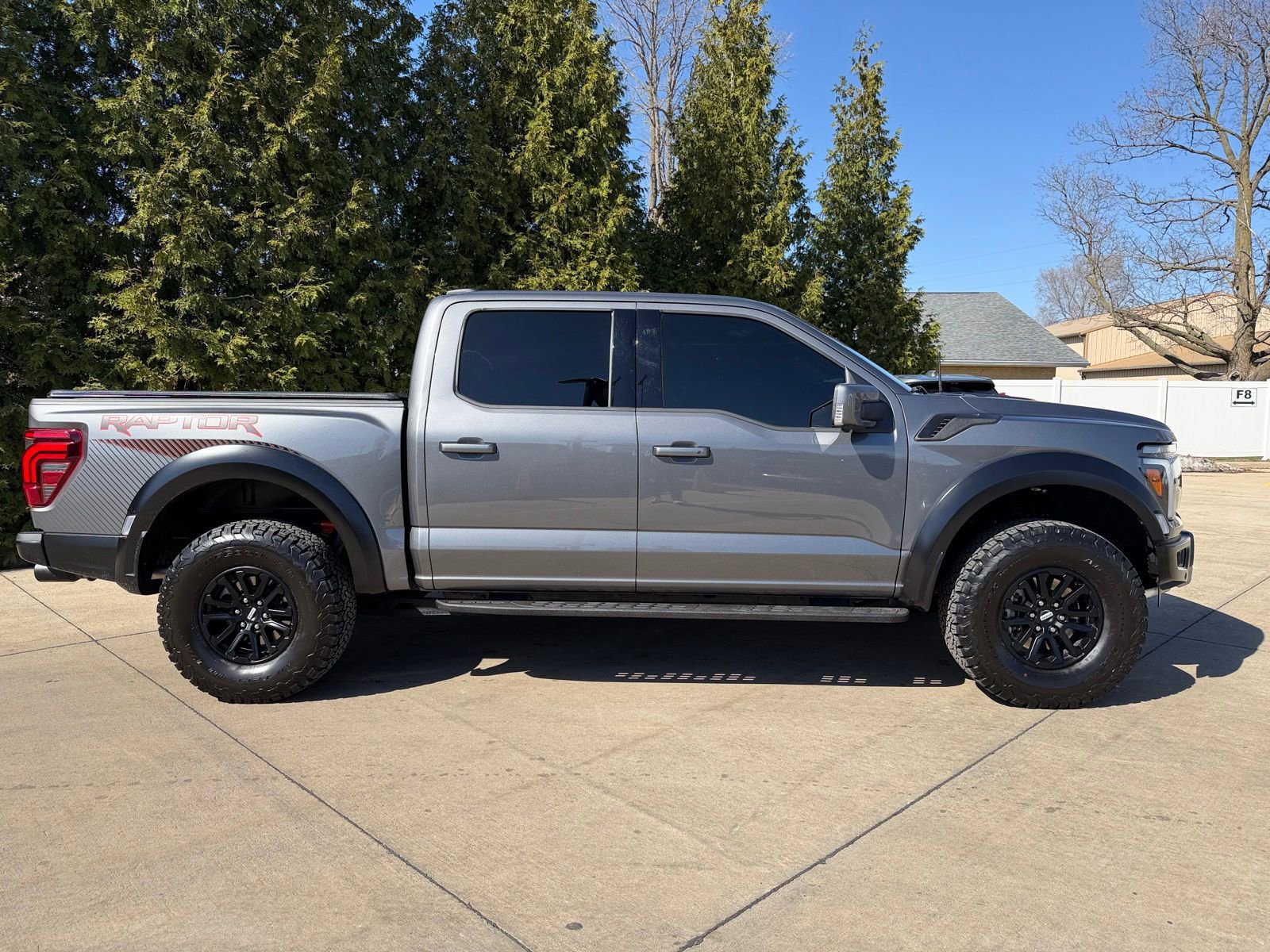 Used 2025 Ford F150 Raptor AWD/4WD image 31
