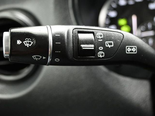 Used 2020 Mercedes-Benz Metris Passenger image 18
