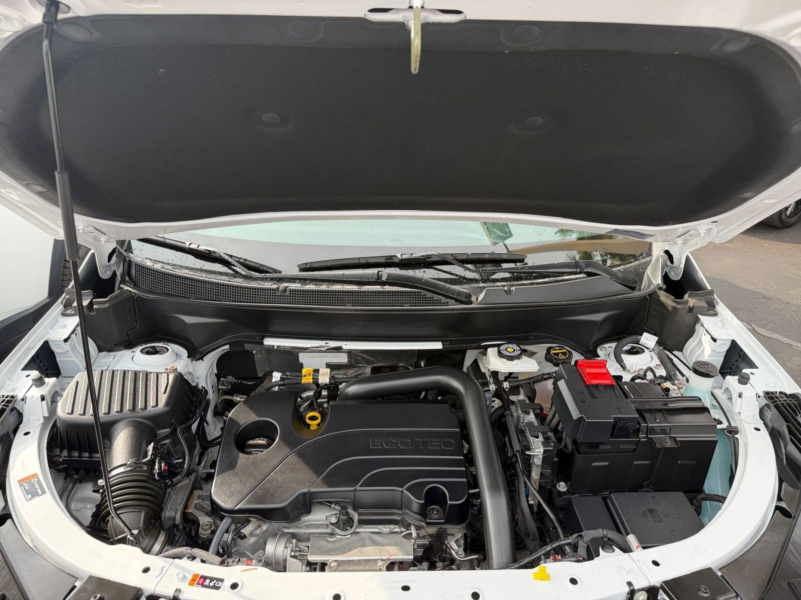 Used 2025 Chevrolet Equinox LT image 33