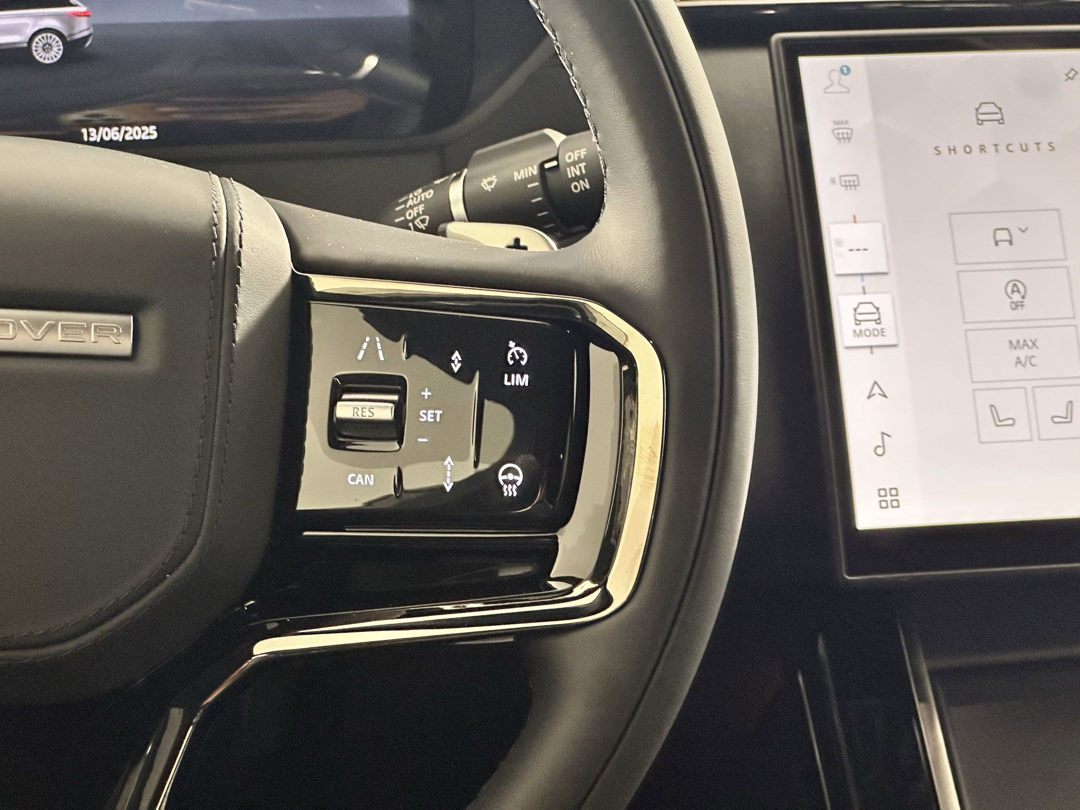 New 2026 Land Rover Range Rover Velar S image 21