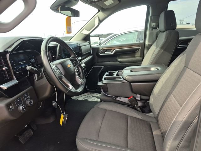 Used 2024 Chevrolet Silverado 1500 LT image 4