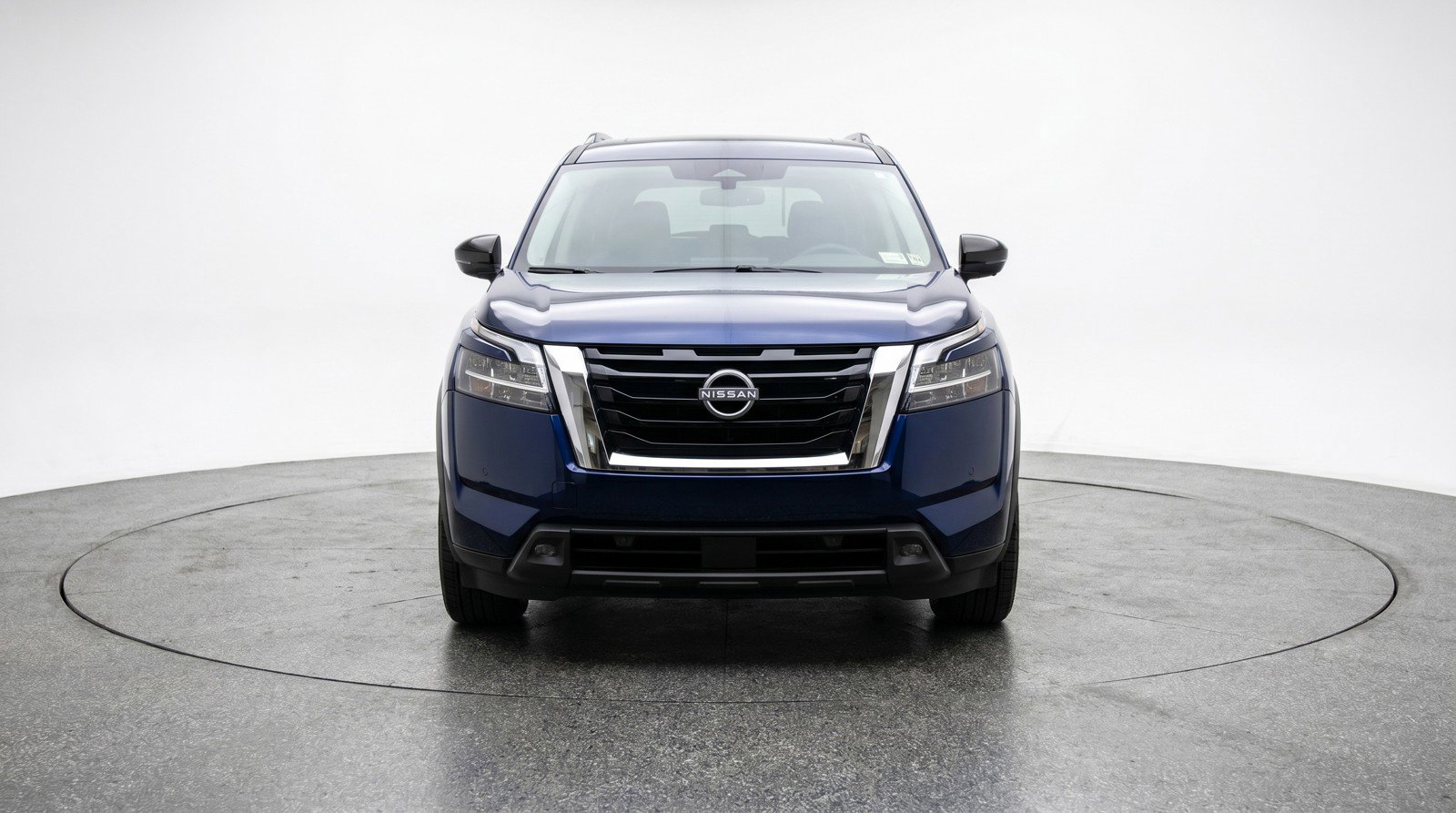 Used 2025 Nissan Pathfinder SV AWD/4WD image 2