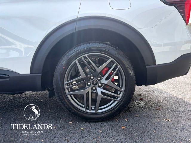 New 2026 Ford Explorer ST-Line image 30