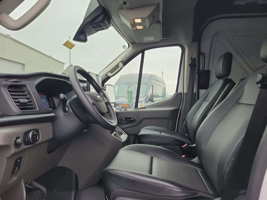 New 2026 Ford Transit 250 148 Medium Roof image 18