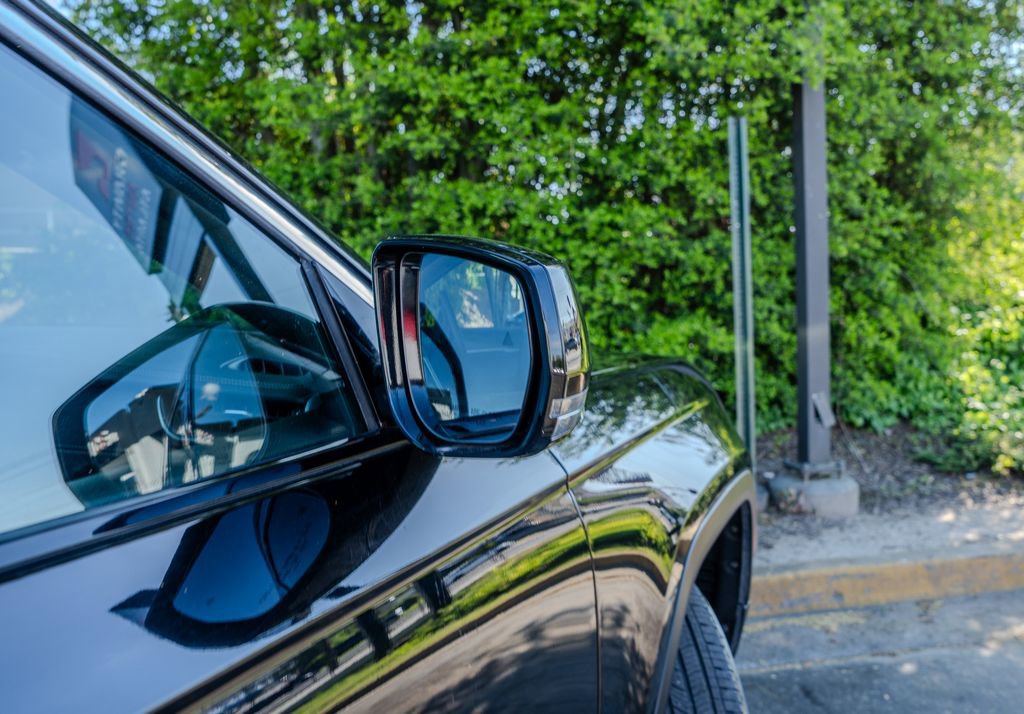 Used 2024 Jeep Grand Cherokee L Limited w/ Luxury Tech Group II image 32