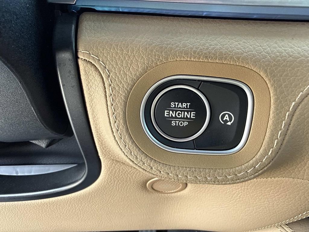 Used 2024 Mercedes-Benz GLE 350 4MATIC image 38