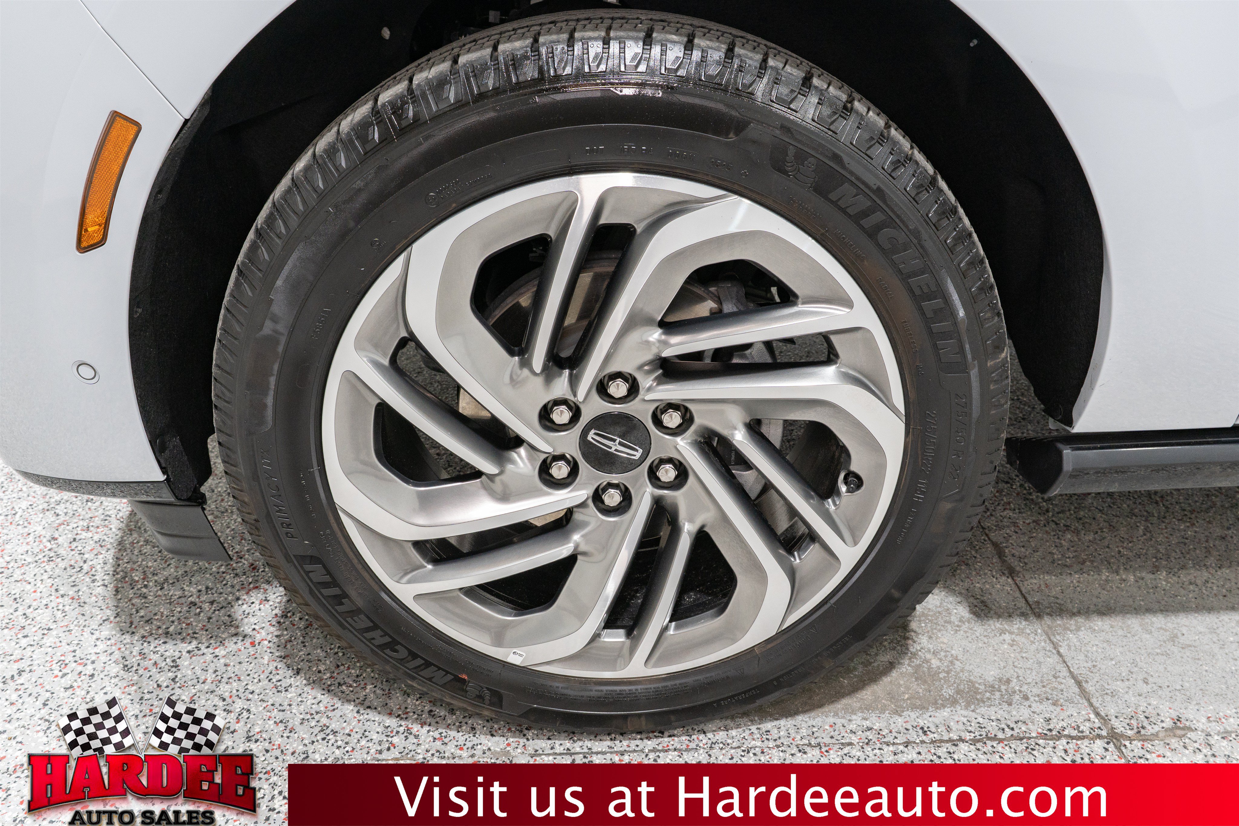 Used 2025 Lincoln Navigator Reserve AWD/4WD image 10