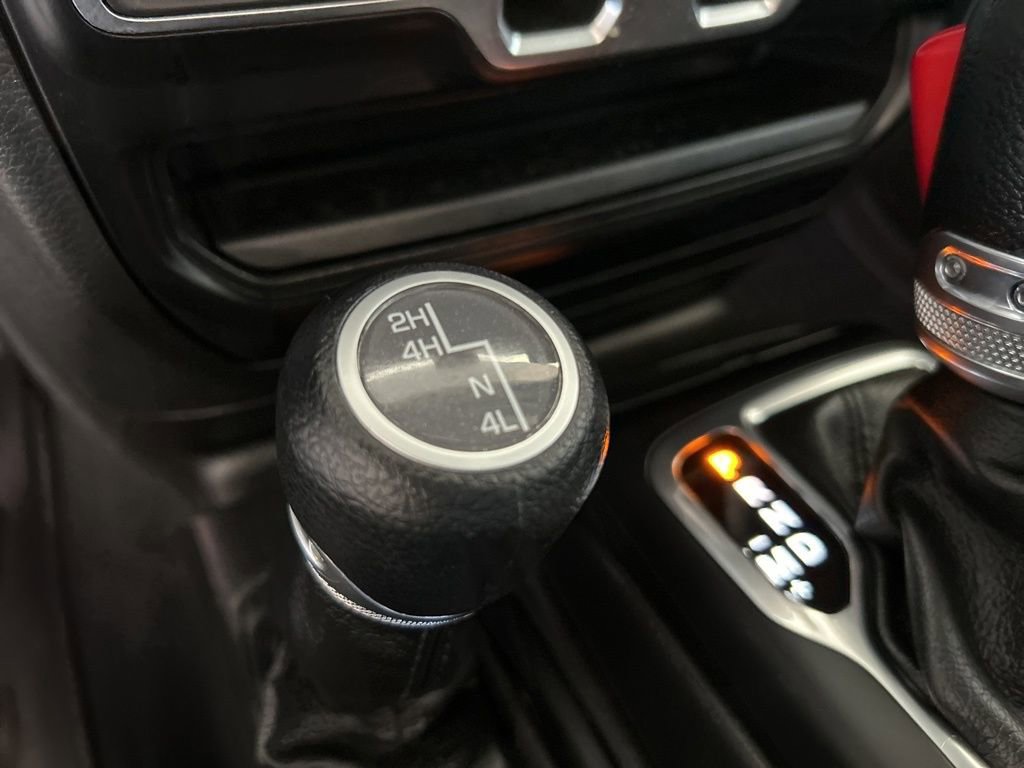 Used 2023 Jeep Gladiator Sport image 9