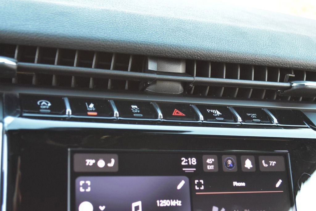 New 2025 Jeep Grand Cherokee Laredo X w/ Luxury Tech Group I image 23