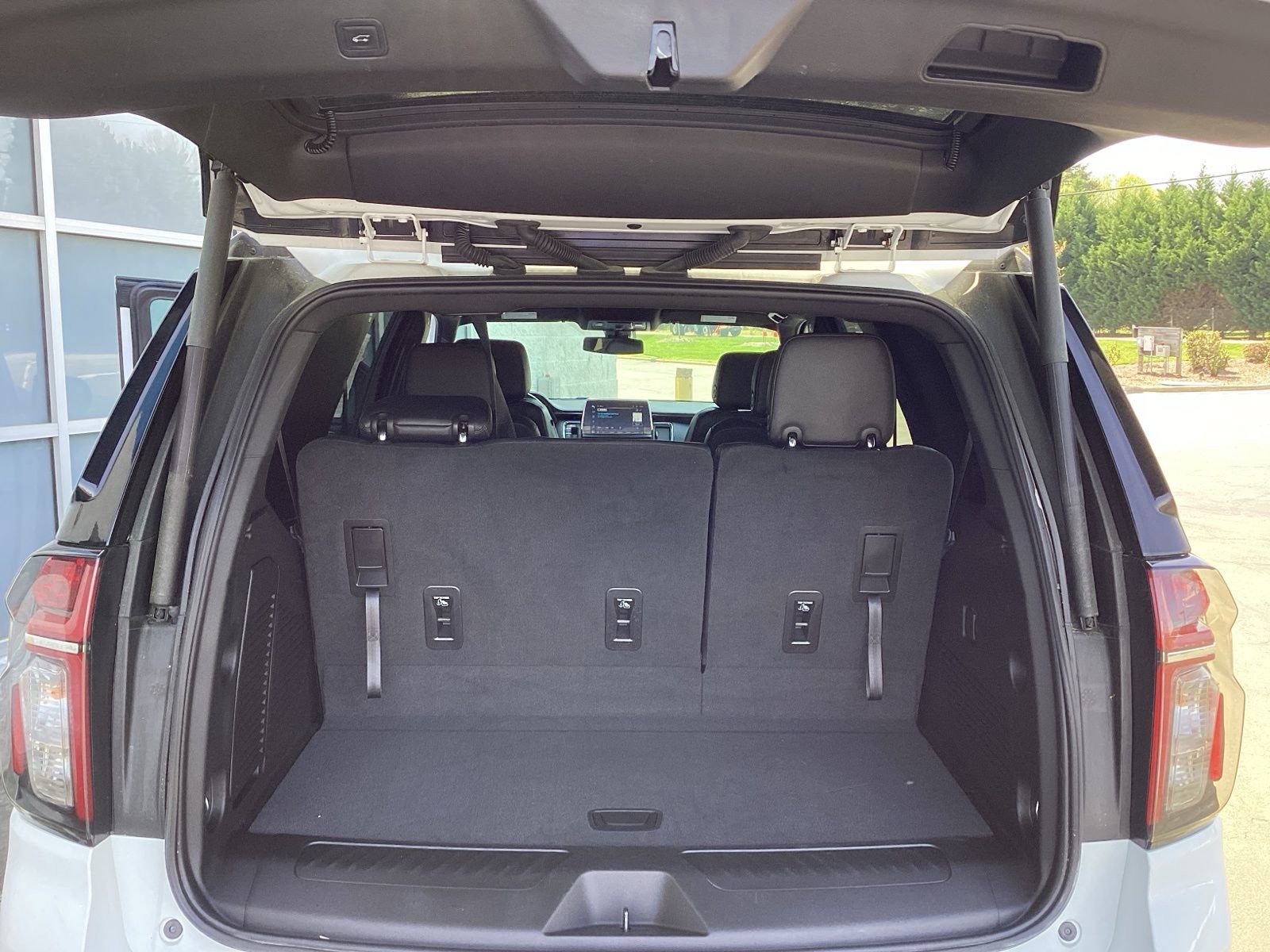 Used 2022 Chevrolet Tahoe LT image 22