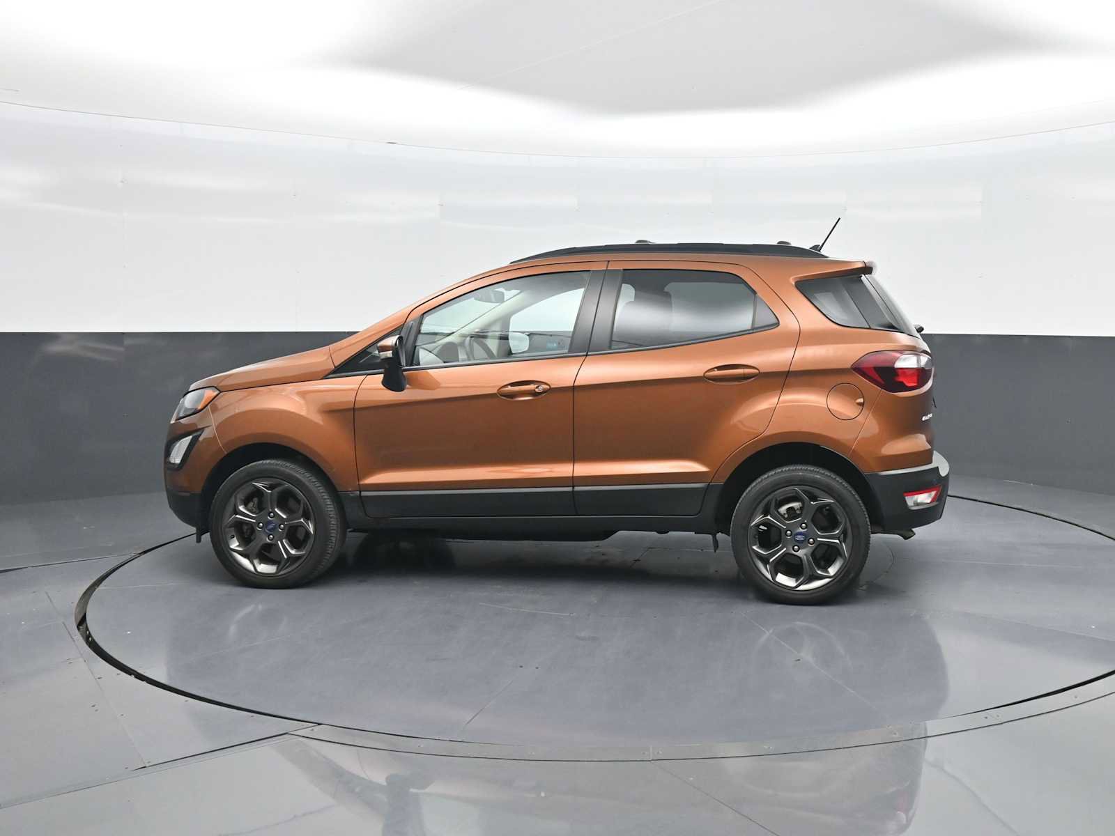 Used 2018 Ford EcoSport SES w/ SES Cold Weather Package AWD/4WD image 5