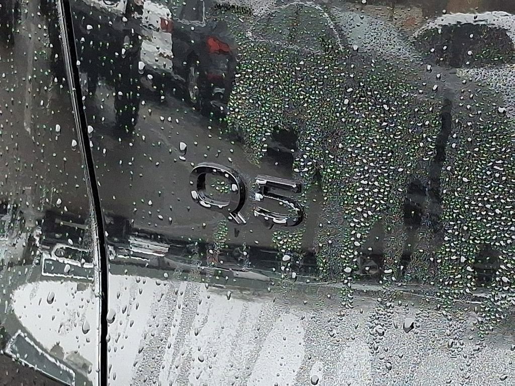 Used 2025 Audi Q5 Premium Plus w/ Premium Plus image 30