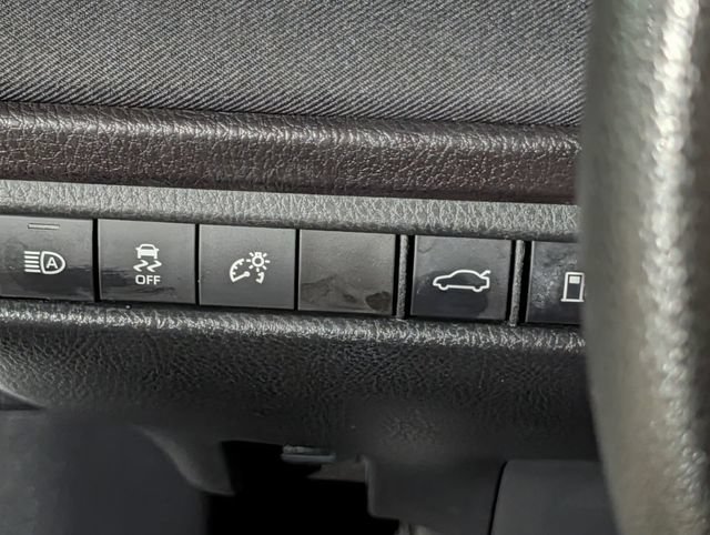 Used 2025 Toyota Camry LE FWD image 23