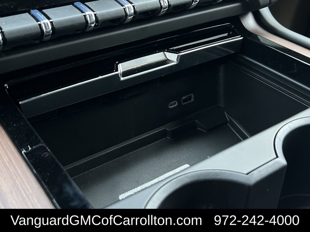 New 2026 GMC Yukon Denali w/ Denali Reserve Package image 17