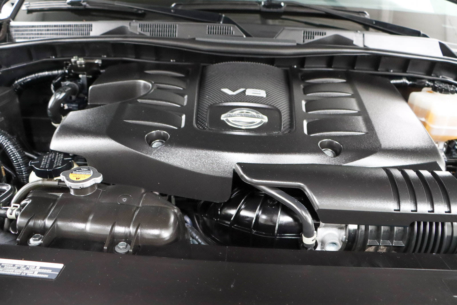 Used 2022 Nissan Armada SV w/ SV Appearance Package RWD image 33