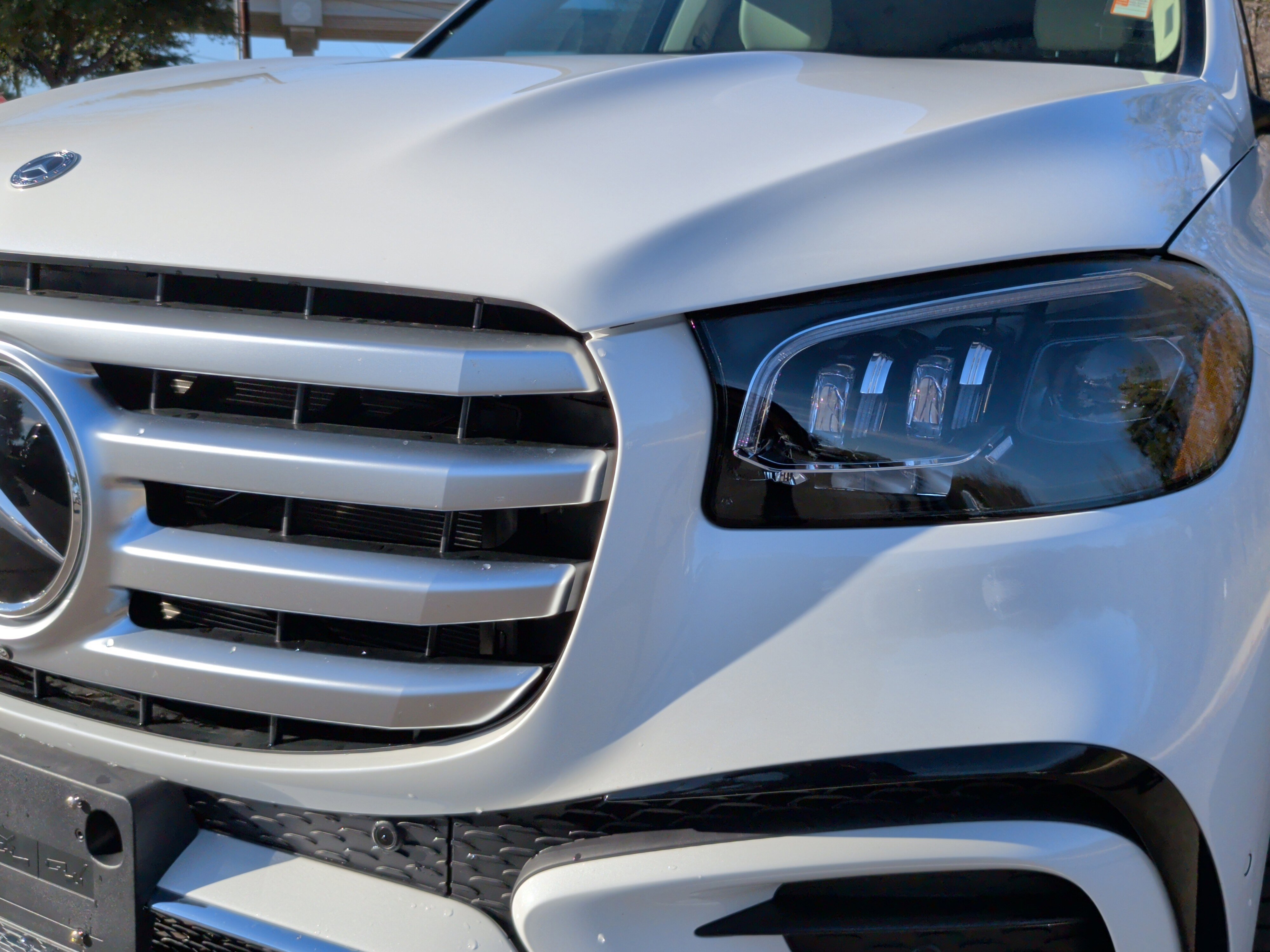 Used 2025 Mercedes-Benz GLS 450 4MATIC image 3