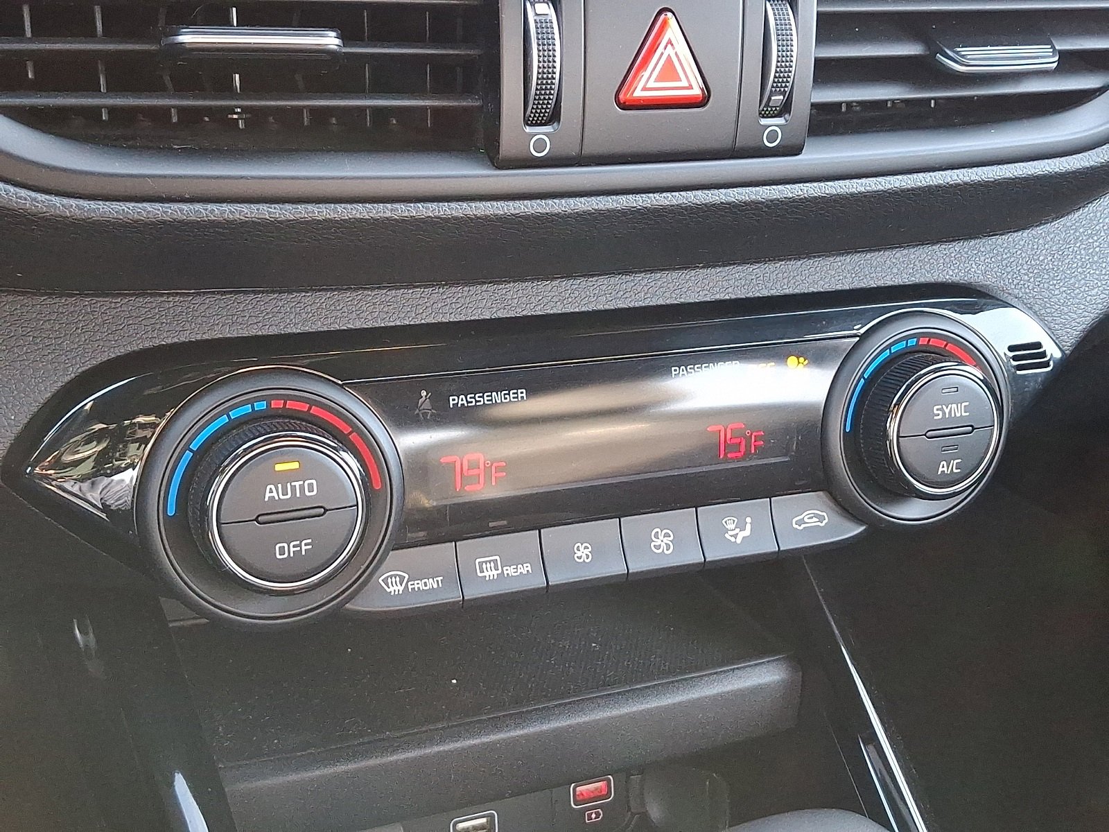 Used 2022 Kia Forte GT-Line w/ GT-Line Technology Package image 15