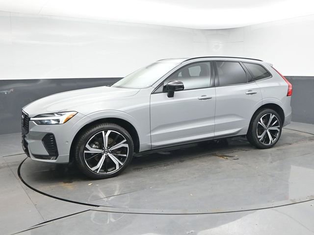 Used 2024 Volvo XC60 B5 Ultimate w/ Climate Package image 4