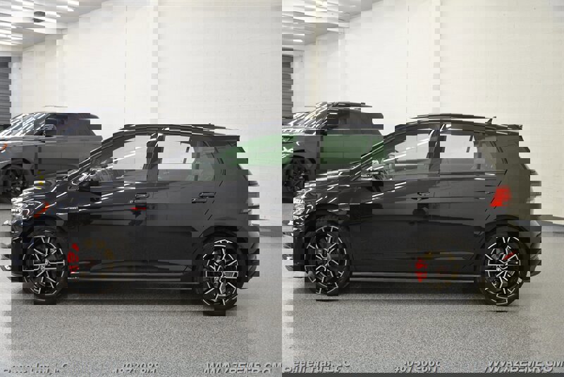 Used 2021 Volkswagen GTI Autobahn image 3