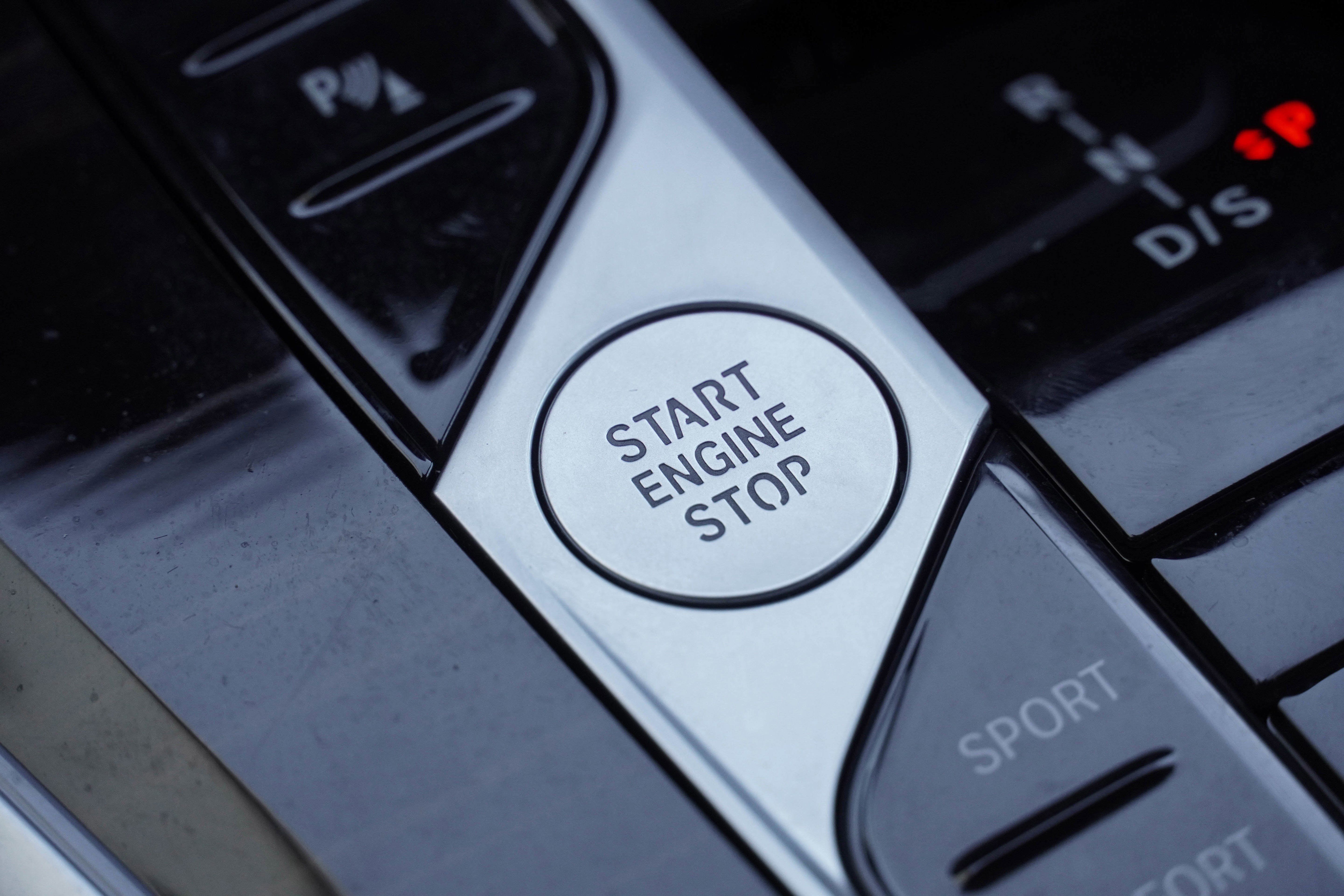 Certified 2025 BMW X5 xDrive40i w/ Premium Package AWD/4WD image 19