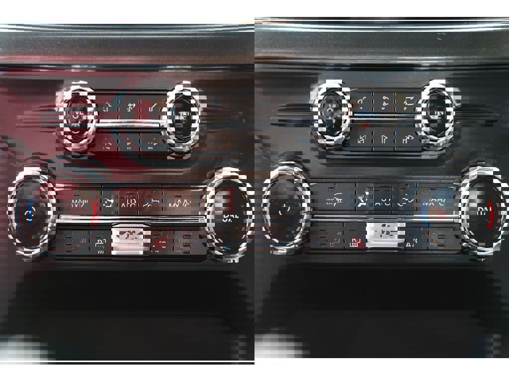 Used 2022 Ford F150 XLT w/ Equipment Group 302A High image 18