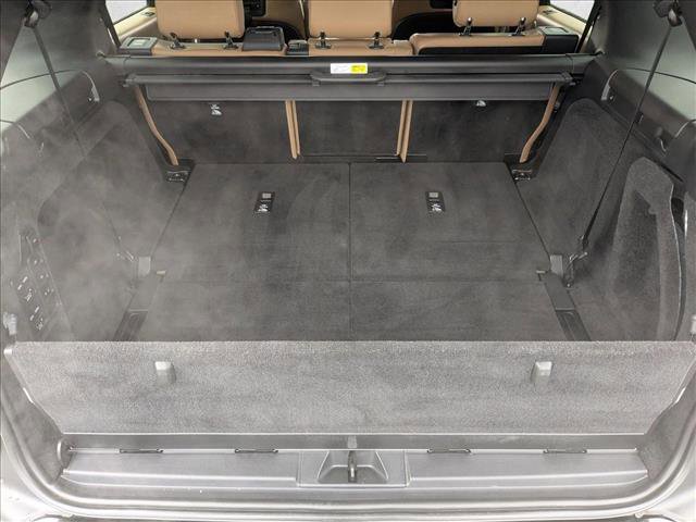 Used 2023 Land Rover Discovery HSE R-Dynamic image 6