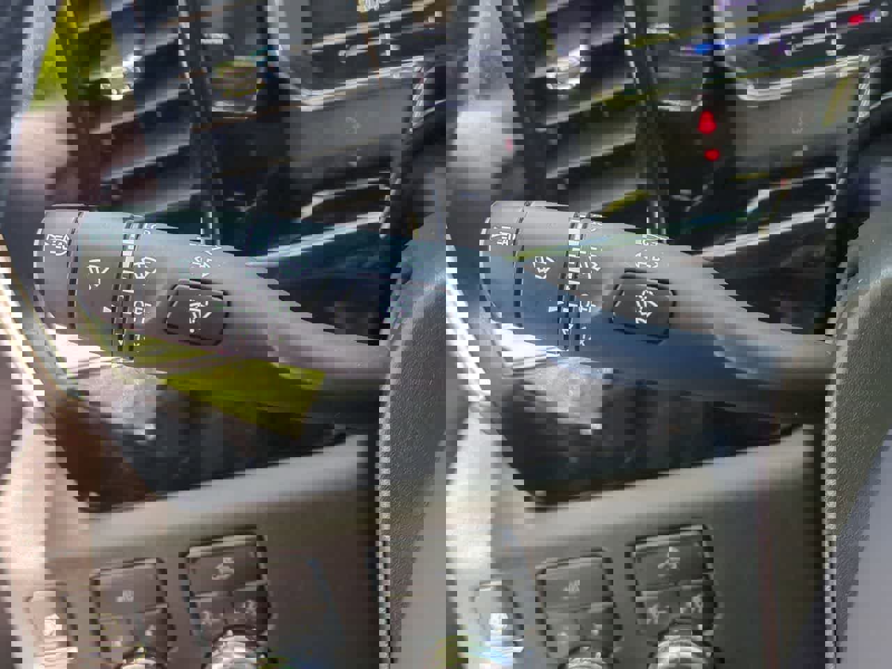 Used 2024 GMC Sierra 1500 Elevation image 27