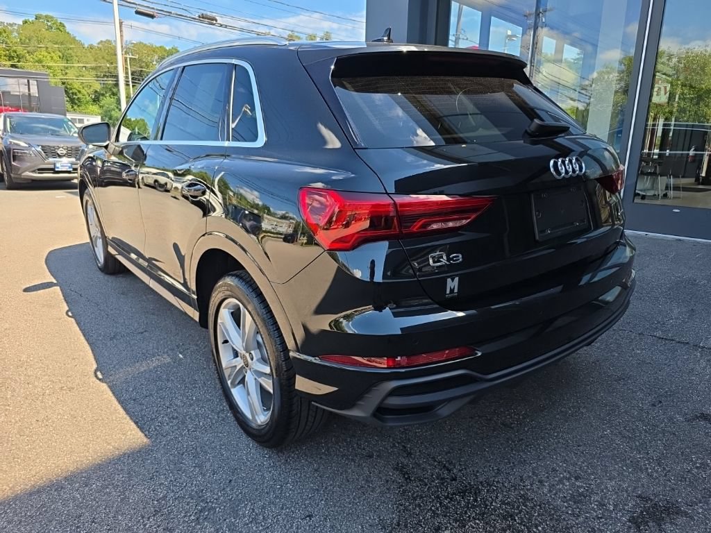 Used 2023 Audi Q3 2.0T Premium Plus w/ Premium Plus Package AWD/4WD image 5