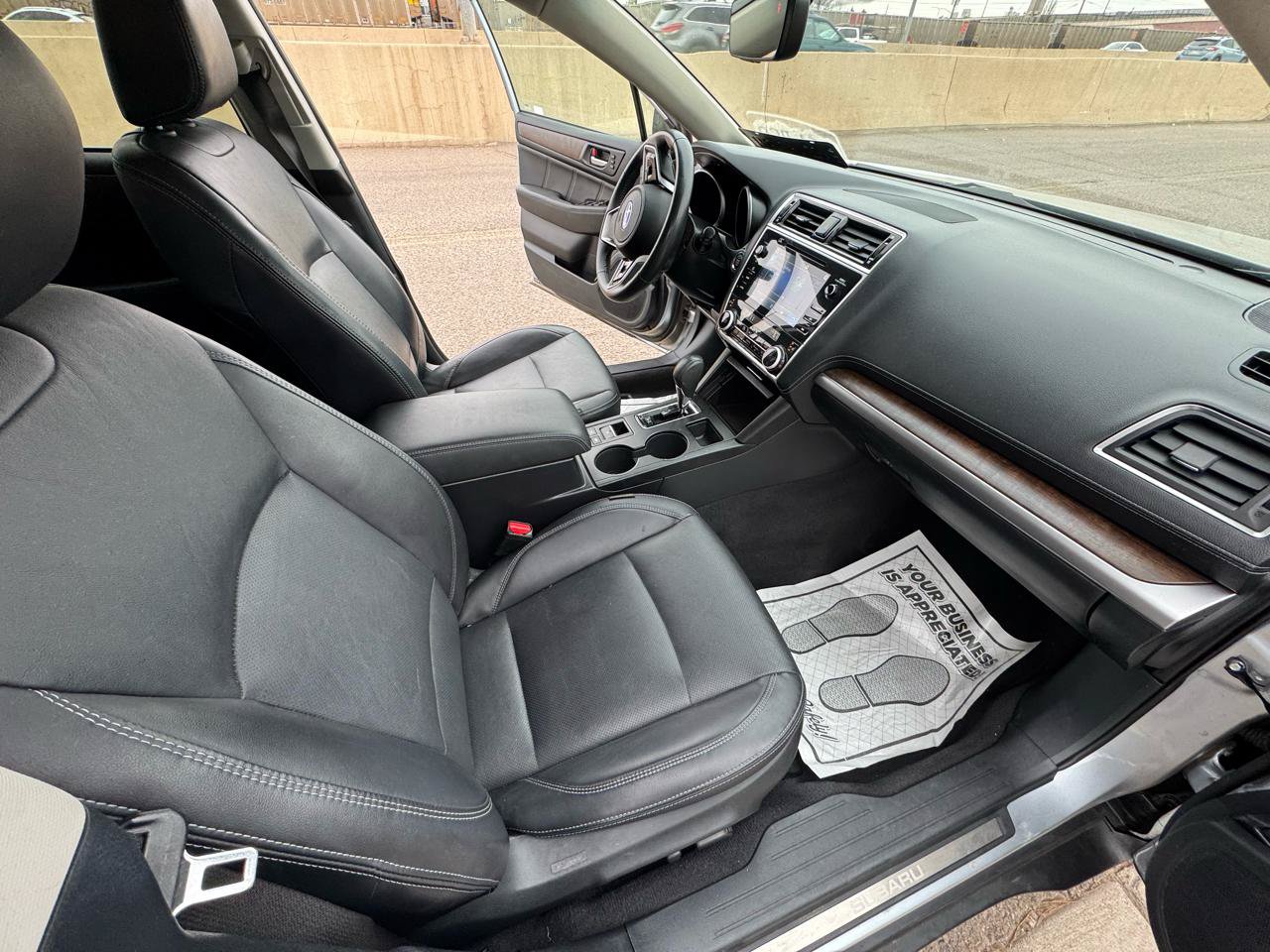 Used 2018 Subaru Outback 2.5i Limited AWD/4WD image 11