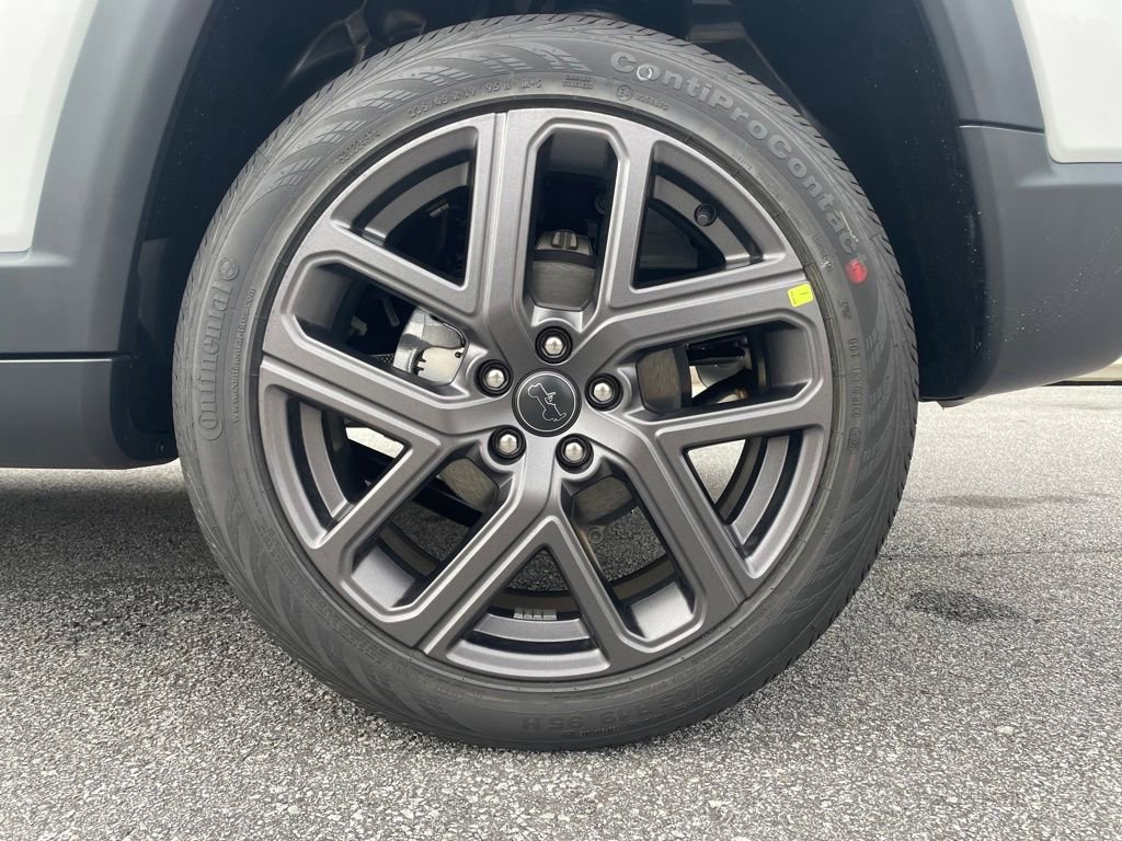 New 2026 Jeep Compass Latitude AWD/4WD image 9