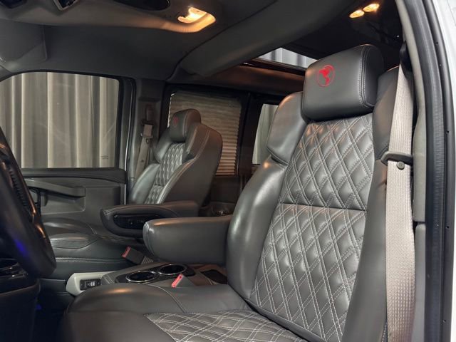 Used 2023 GMC Savana 2500 RWD image 34