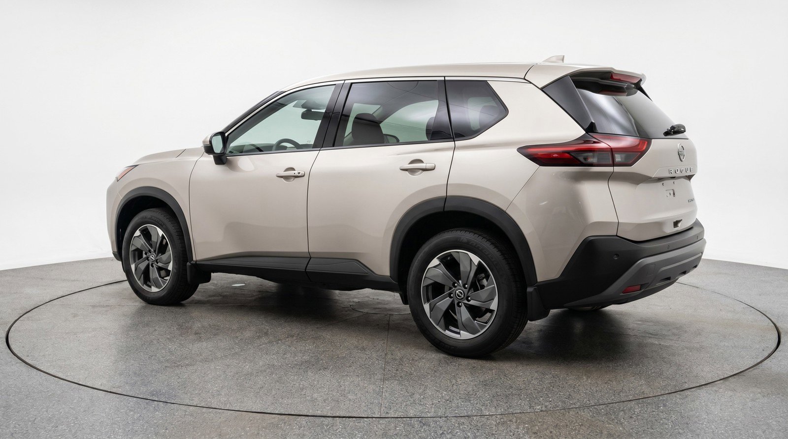Used 2025 Nissan Rogue SV FWD image 6