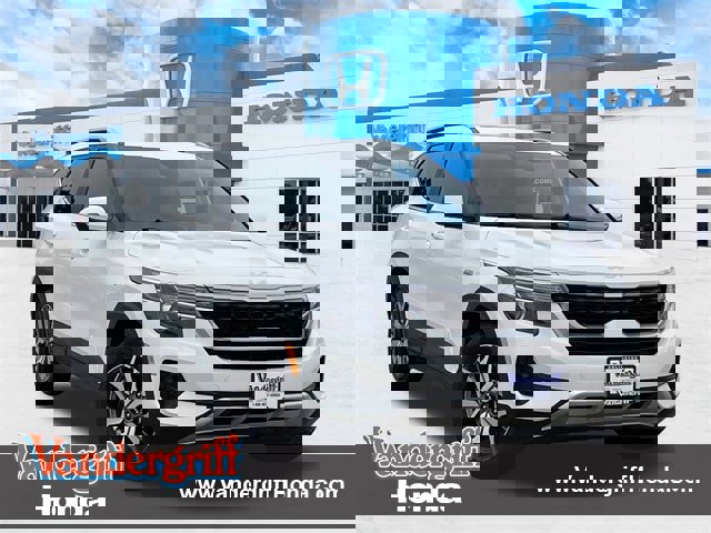 Used 2022 Kia Seltos EX