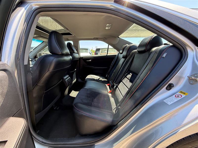 Used 2016 Toyota Camry XSE w/ Moonroof Package FWD image 20