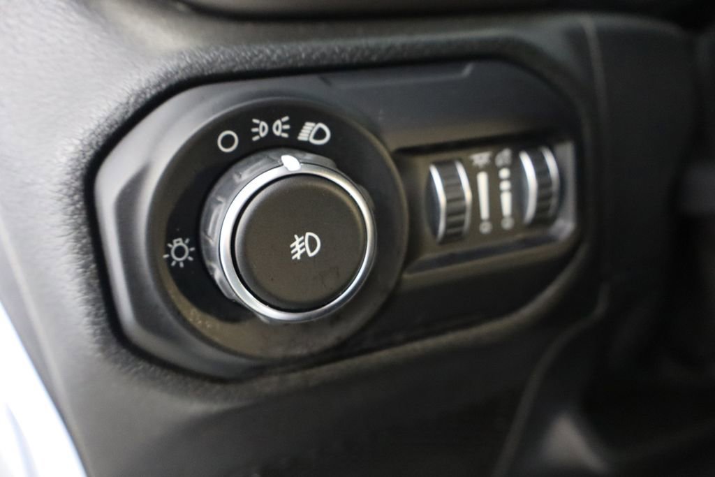 Used 2018 Jeep Wrangler Unlimited Sport image 22