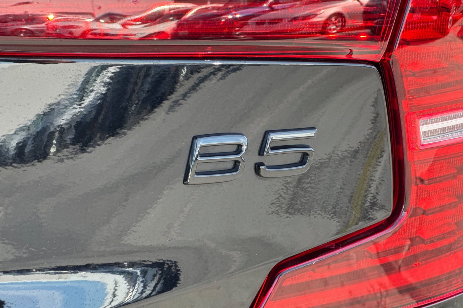 Used 2024 Volvo S60 B5 Plus w/ Climate Package image 21