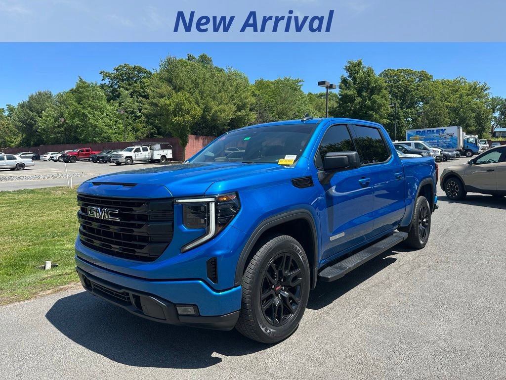 Used 2023 GMC Sierra 1500 Elevation w/ LPO, Elevation Black Package