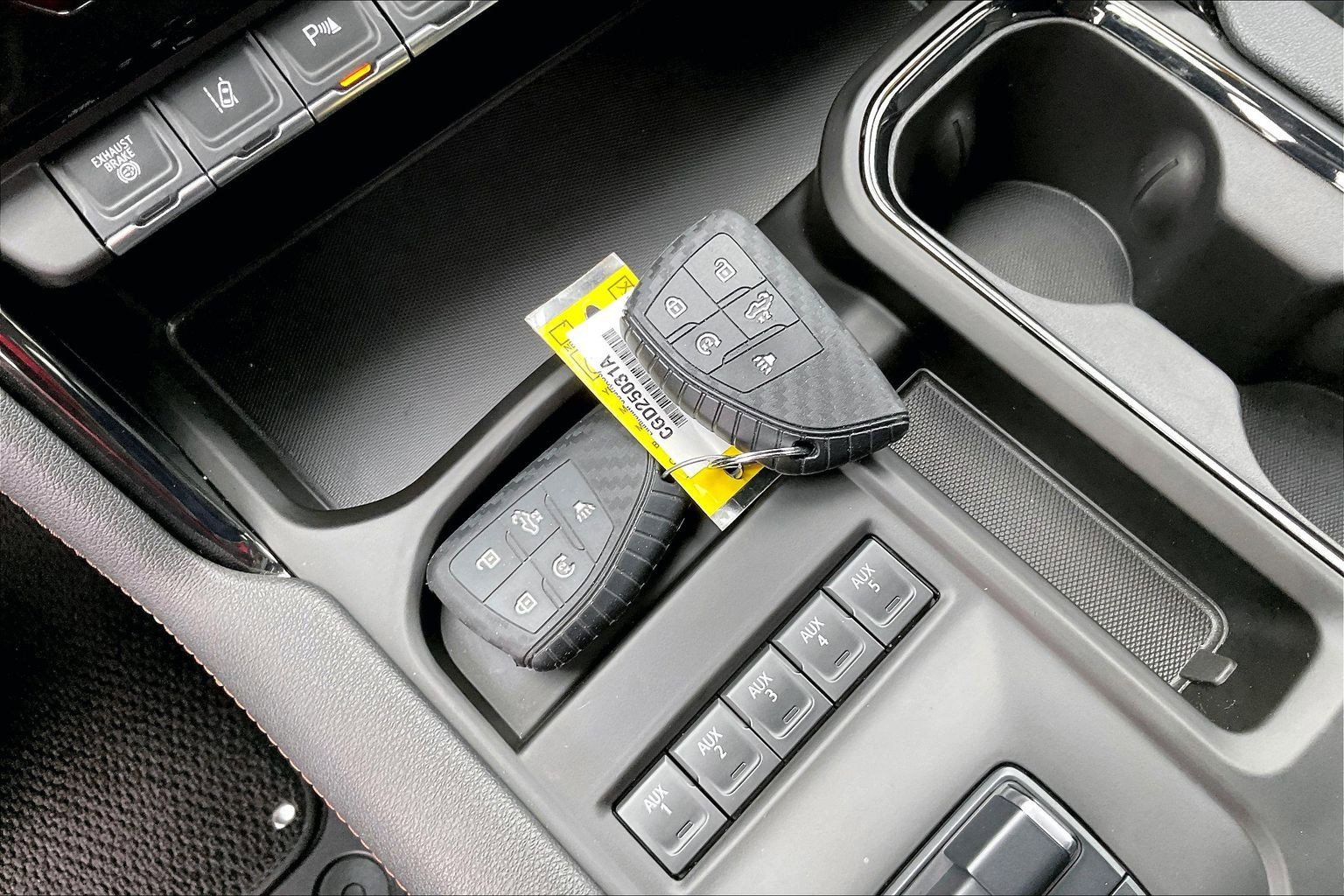 Used 2025 GMC Sierra 3500 AT4 w/ AT4 Premium Plus Package image 10