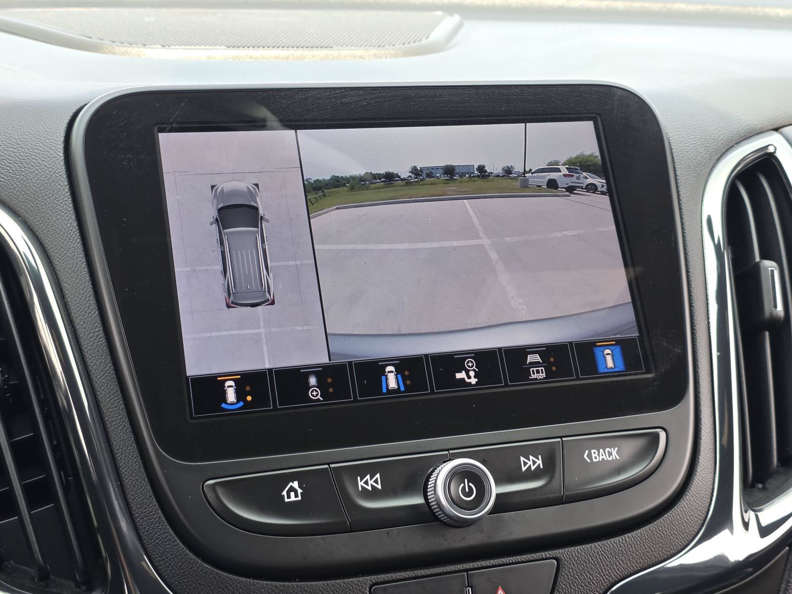 Used 2023 Chevrolet Equinox RS w/ RS Leather Package FWD image 26