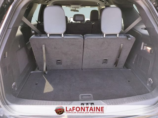 Used 2025 Ford Explorer ST-Line w/ ST-Line Street Pack AWD/4WD image 29