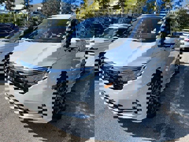 Certified 2023 Honda Odyssey Touring image 2