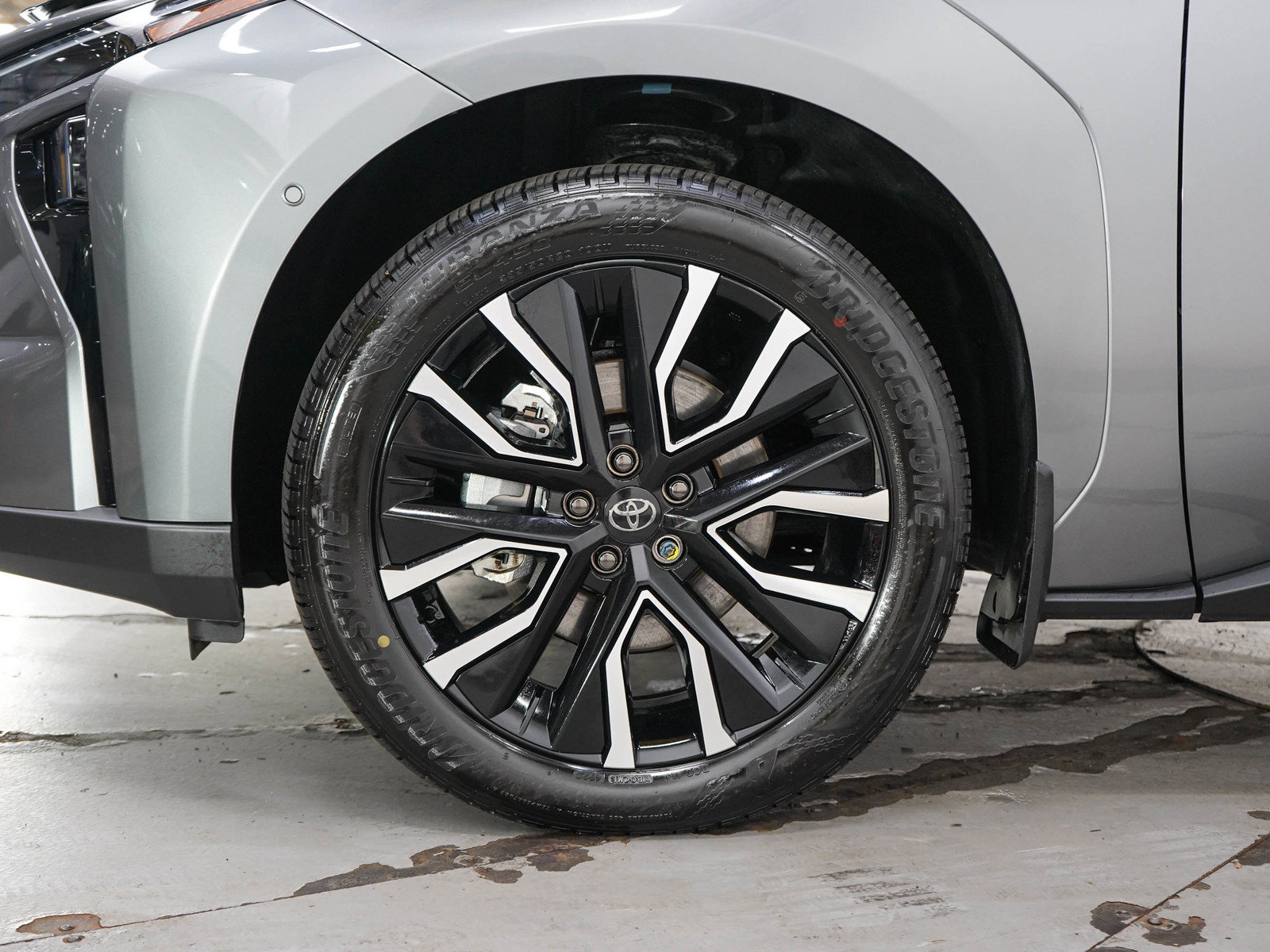 Certified 2026 Toyota bZ AWD/4WD image 28