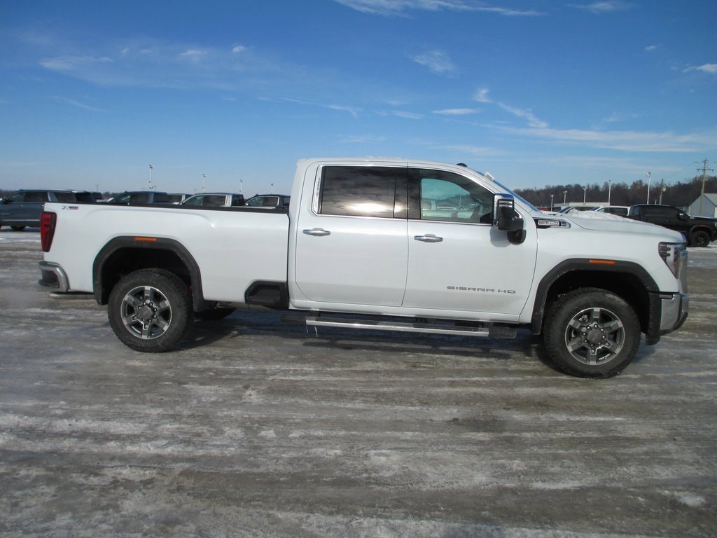 New 2026 GMC Sierra 3500 SLT w/ SLT Premium Package image 3