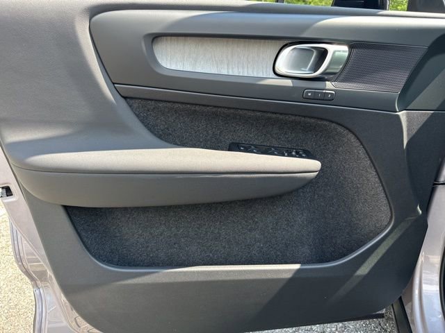 New 2026 Volvo XC40 B5 Plus w/ Protection Package Premier AWD/4WD image 12