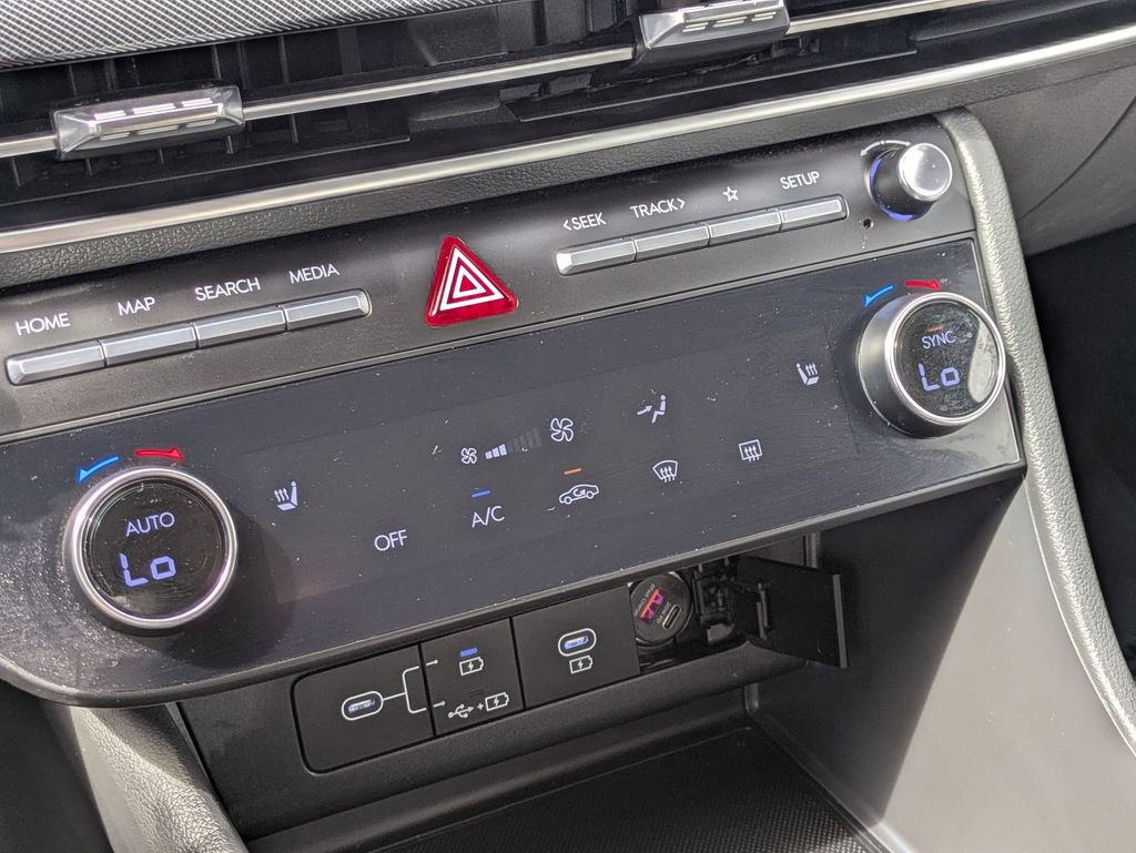 Used 2025 Hyundai Sonata SEL FWD image 26